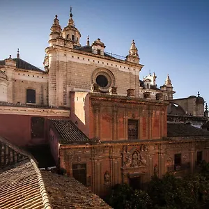  Апартаменты The Bell Ringer House